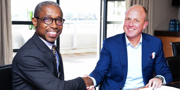 Sealing the partnership: Dean of the Faculty of Engineering and the Built Environment Prof. Thokozani Majozi and CEO of AfriTin, Anthony Viljoen